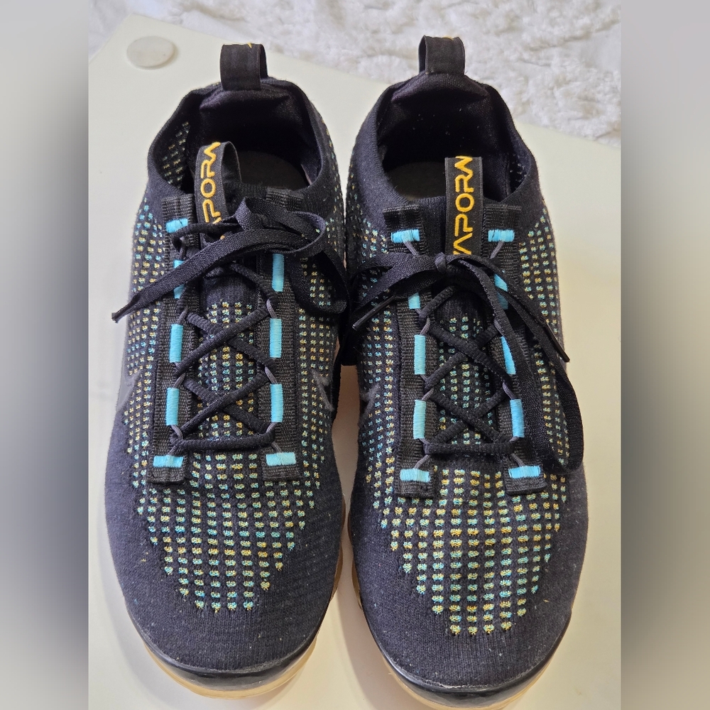Nike Vapormax Flyknit Sneakers Size Mens 9 Black+Multicolour Recycle Sustainable